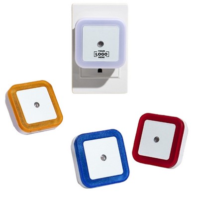 Plug-in LED Night Light with Dusk to Dawn Sensor